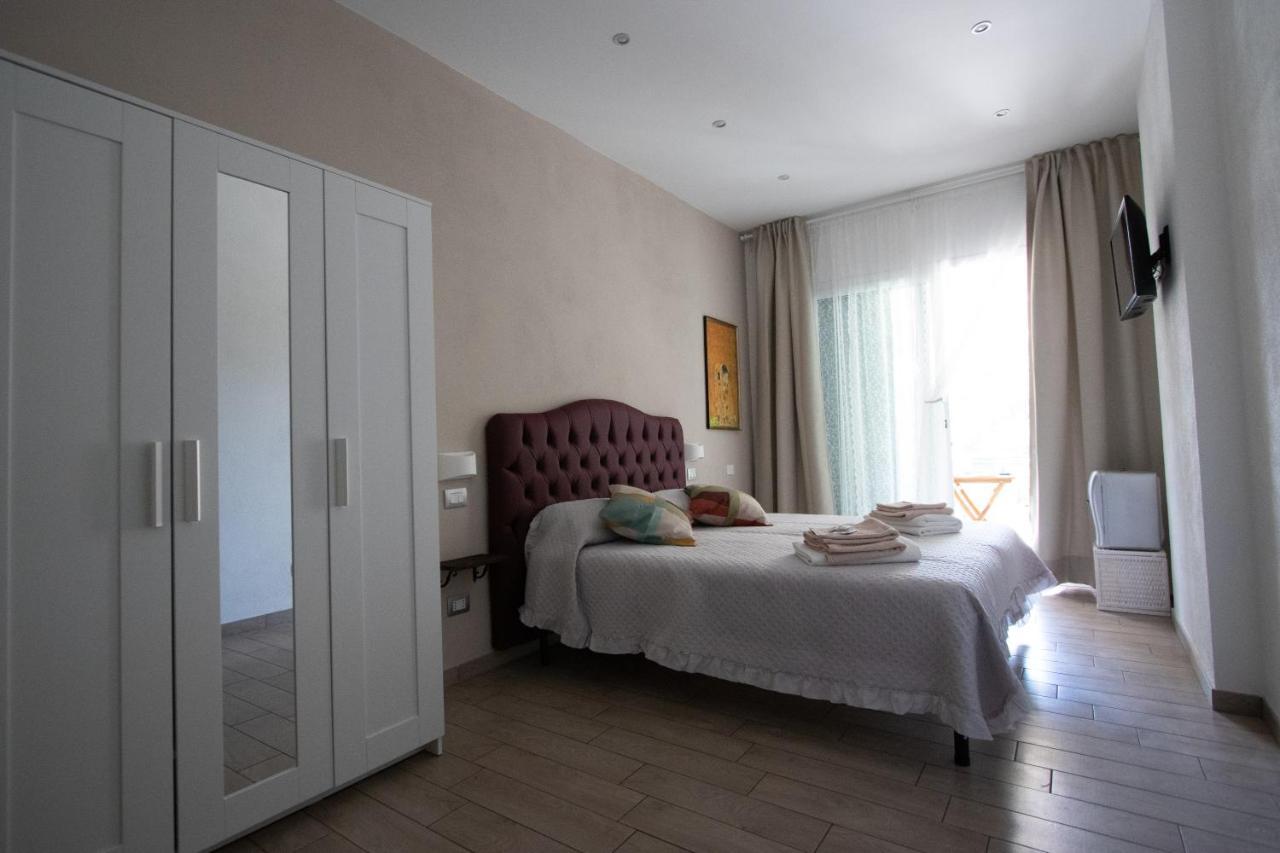 Bed and Breakfast Un Posto Al Sole Molino Nuovo  Zewnętrze zdjęcie
